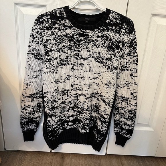 Guess knit sweater - Picture 1 of 3